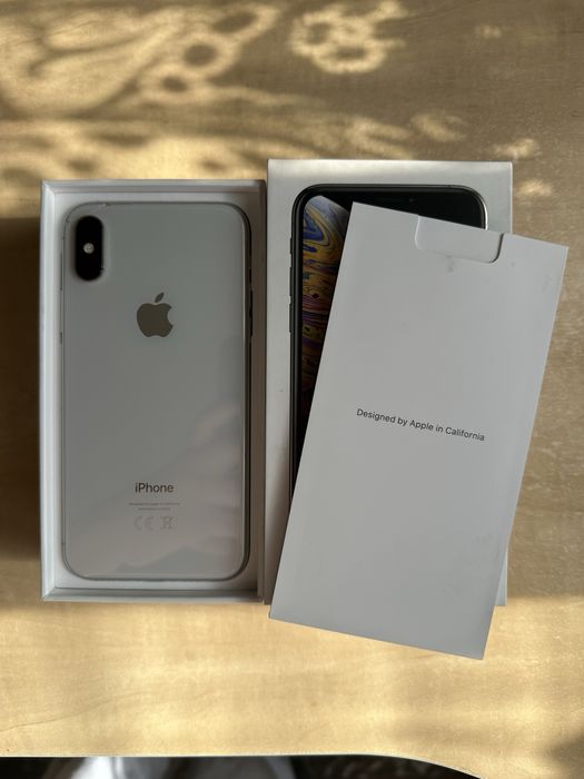 iPhone XS Silver 64gb