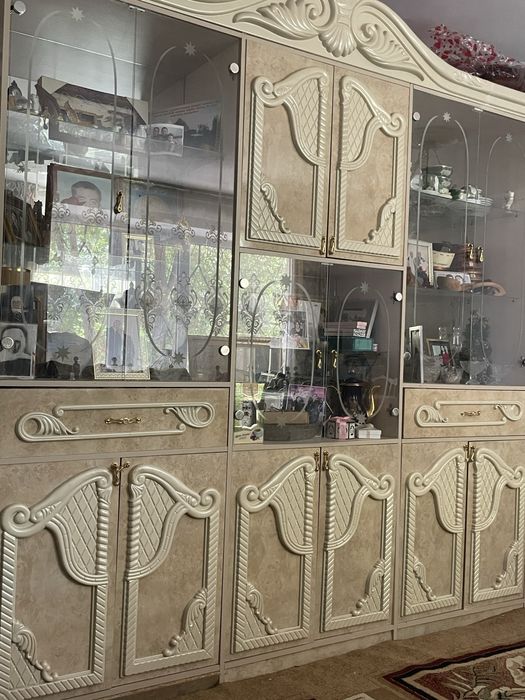 Сервант для гостиной