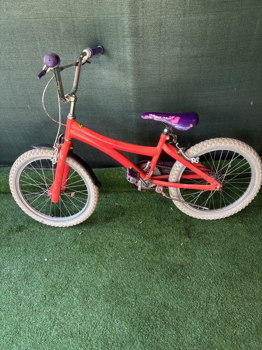 Bicicleta cu roti pe 20 inchi