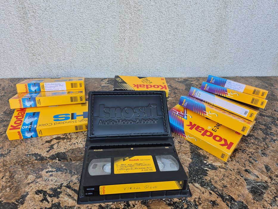 Vând 9 casete video VHS Kodak 240 minute colectie anii 1970- 1990