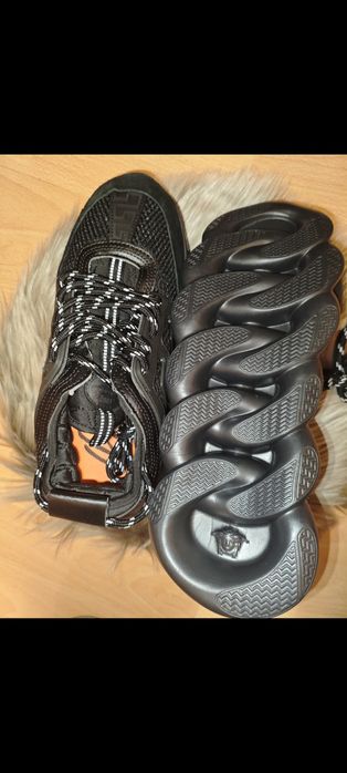 Versace chain Reaction full Black