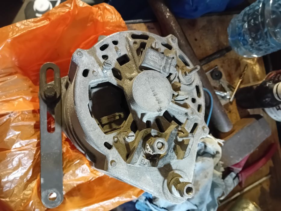 Продавам генераторза форд сиера