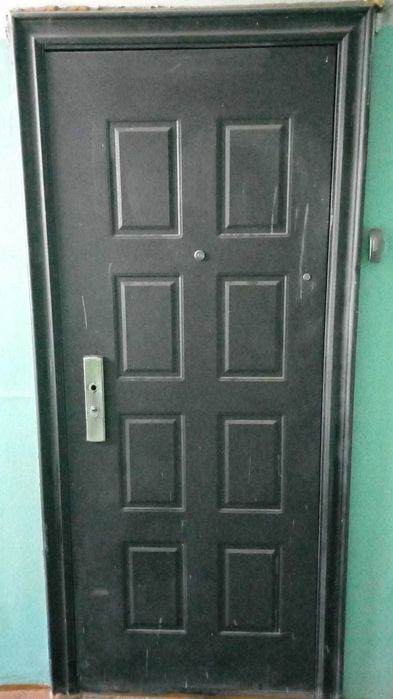 Продам дверь входную
