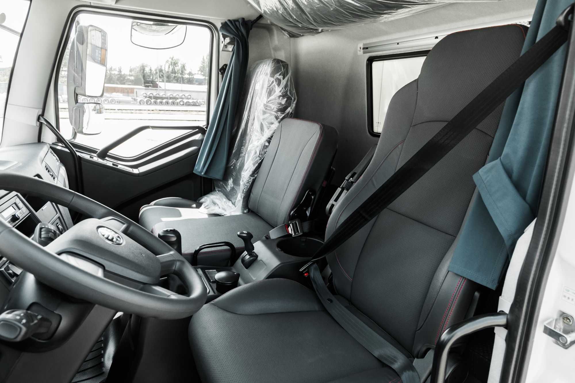 Автофургон Faw J6L  / 8.5м
