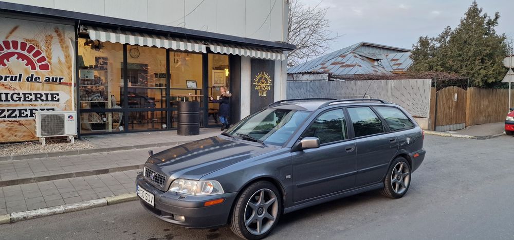 Volvo V40 T4 -200 CP