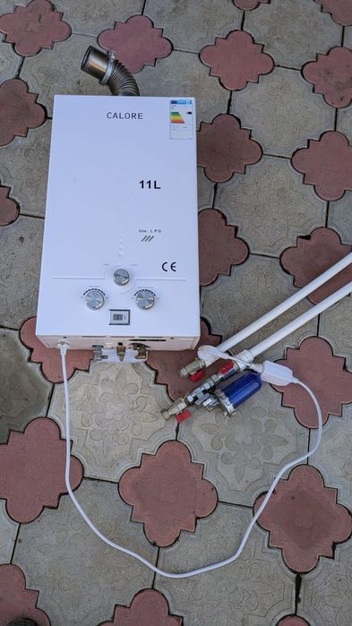 Instant apa calda pe gaz