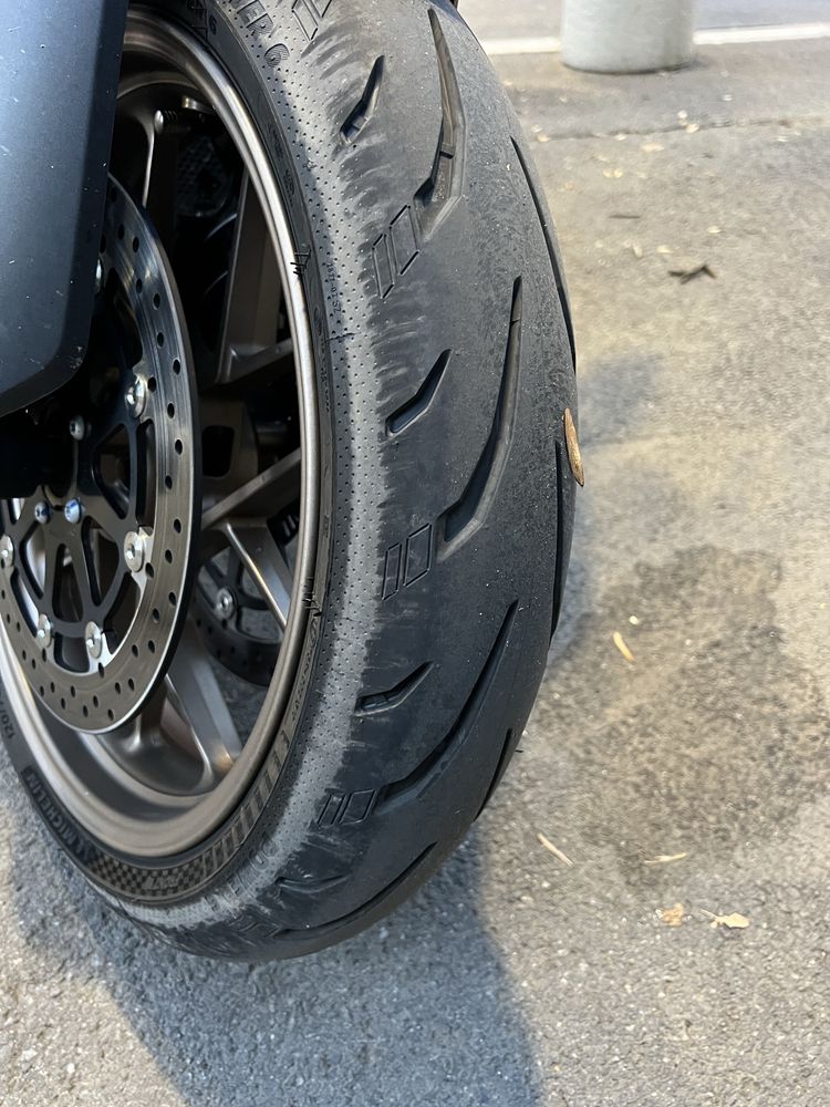 CF Moto 800NK Advanced