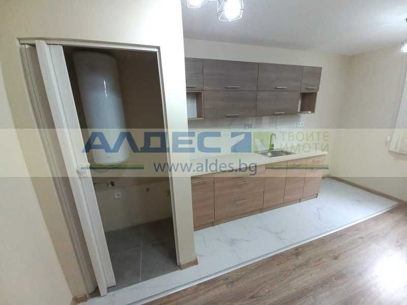 Дава се под наем Четиристаен апартамент в София, Стрелбище - 101 кв.м за 750 € - Снимка #2