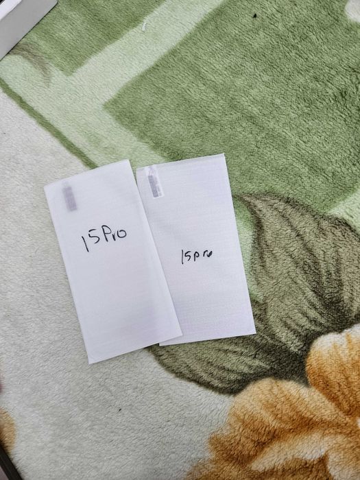 Коробка,чехлы и стекло 15 pro iphone