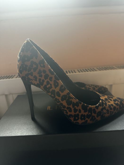 Stiletto animal print ZARA