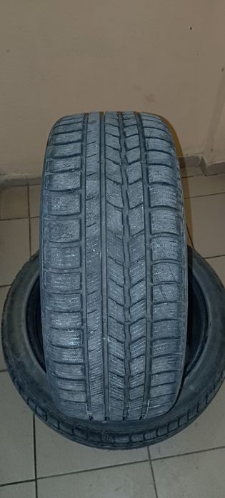 Шина зимная 225/45/18