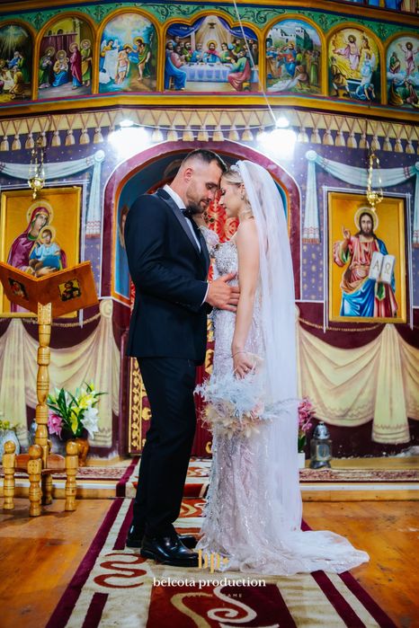 Vând rochie de mireasă mărimea xxs