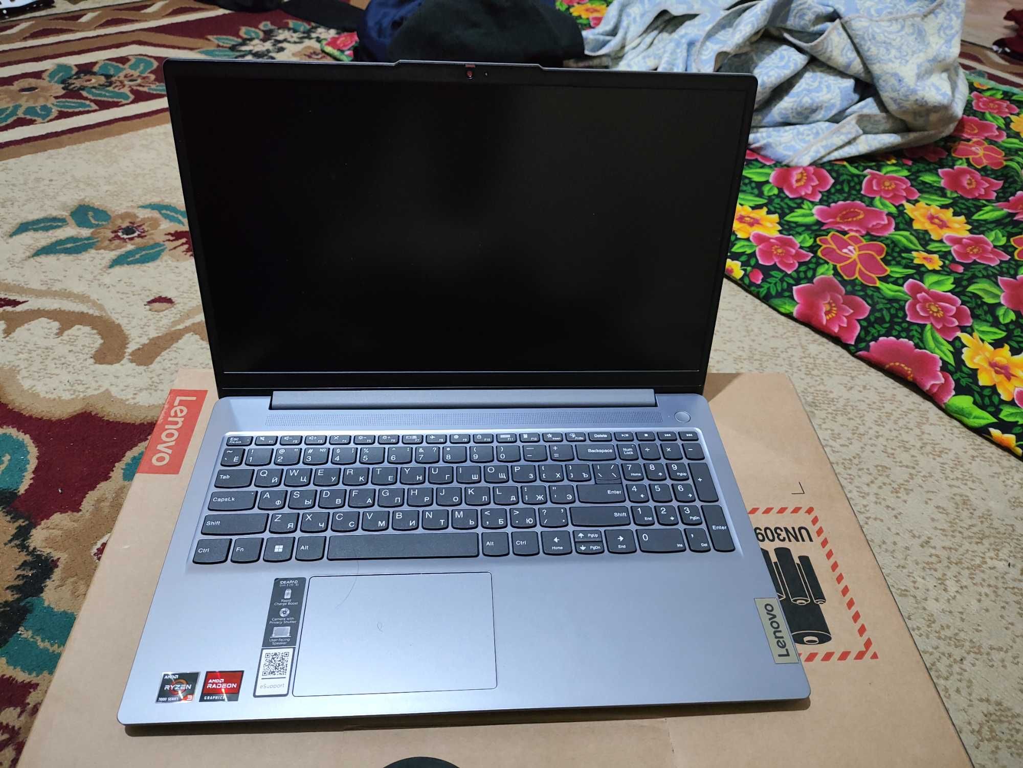 Lenovo Ideapad Slim 3