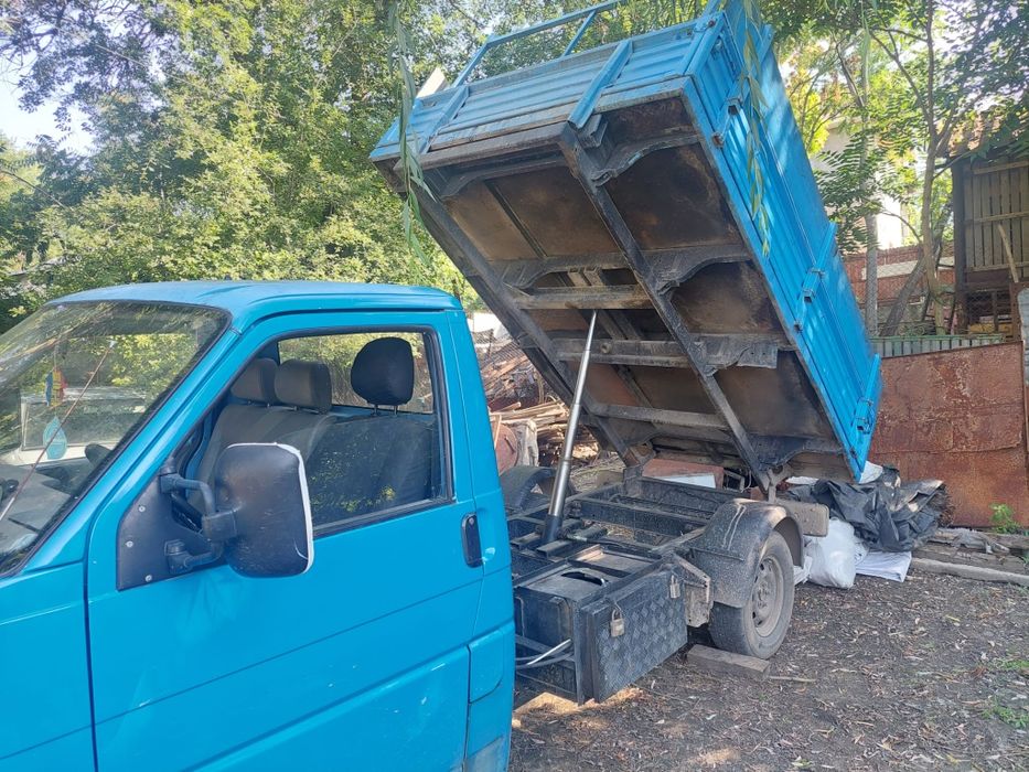Transporter T4 basculabil