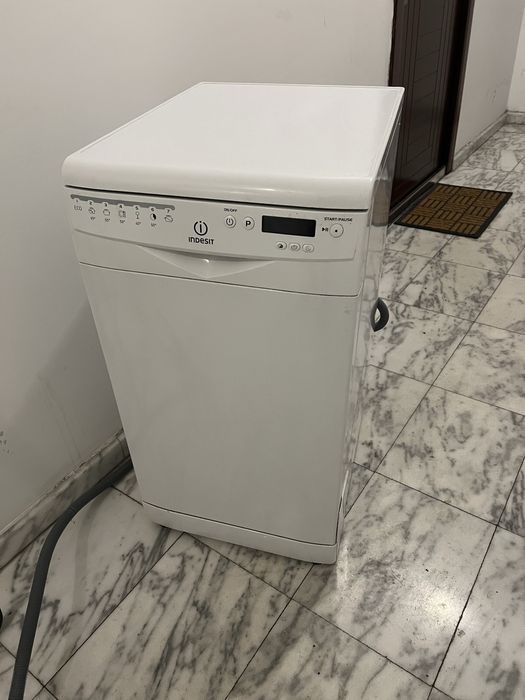Съдомиална Indesit 45см