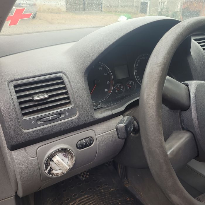 Volgswagen Golf 5 1.6 FSI 2004