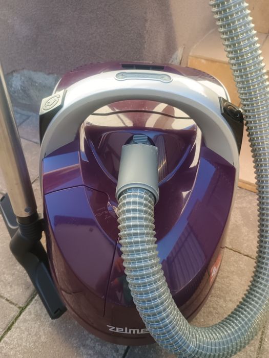 Aspirator cu filtrare prin apa Zelmer Aquos 1600WW
