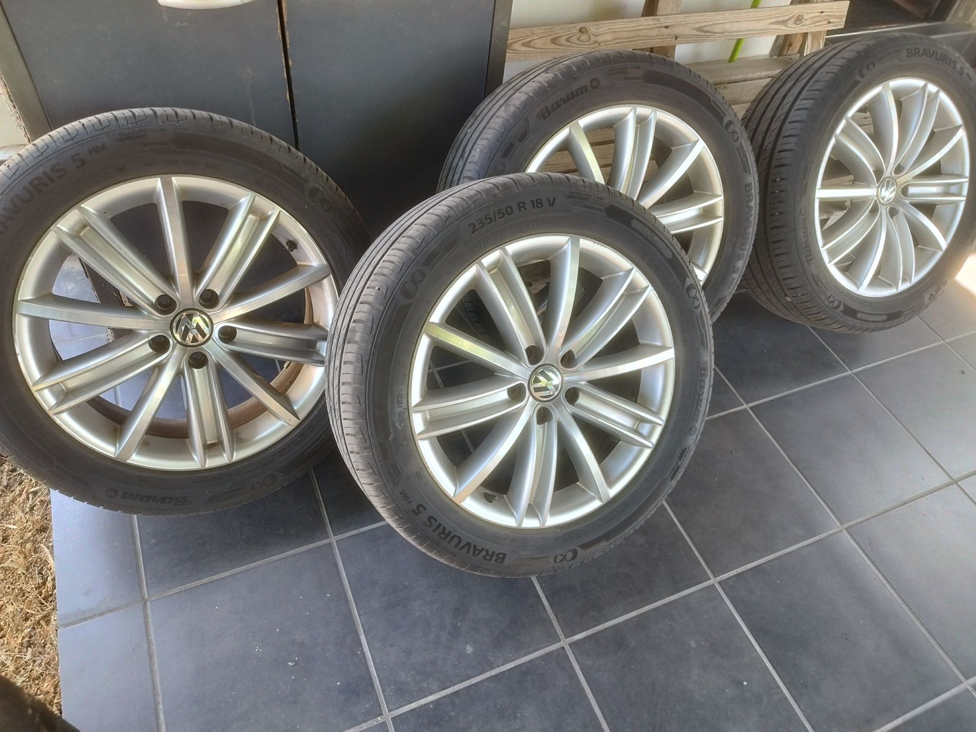 235/50/18 фолксваген тигуан и други vw Tiguan
