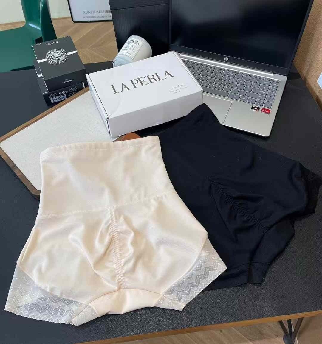 Коректирущее бельё LAPERLA