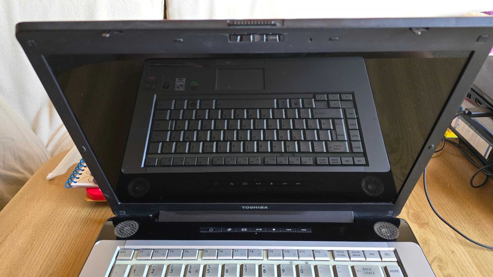 Laptop Toshiba Satellite A210 15,4" pentru piese