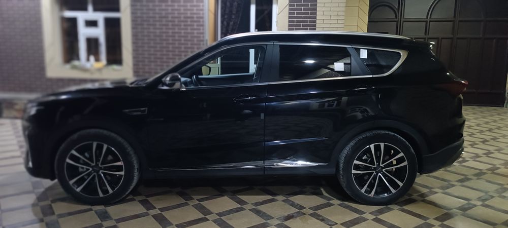 Jetour x70 plus Dubai full version xolati yangi