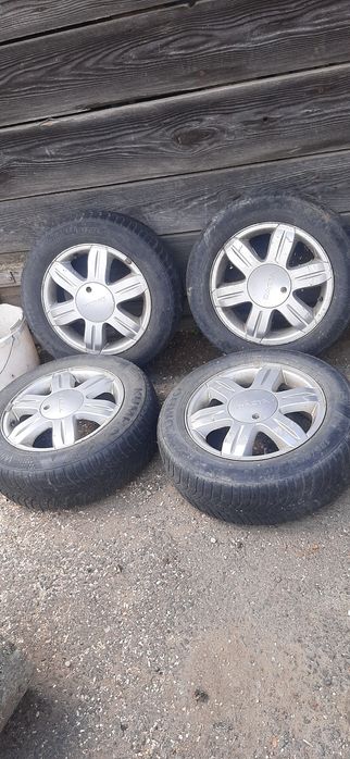 Vând genți Logan AL .4 buc