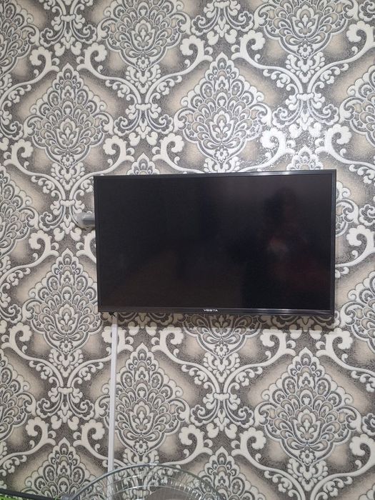 Сдаётся СВОЯ КВАРТИРА 1 комнатная на 2 этаже, напротив базара КАДЫШЕВА