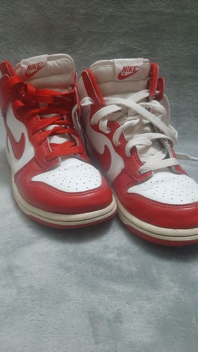 Adidasi Nike fete, marimea 33,5!