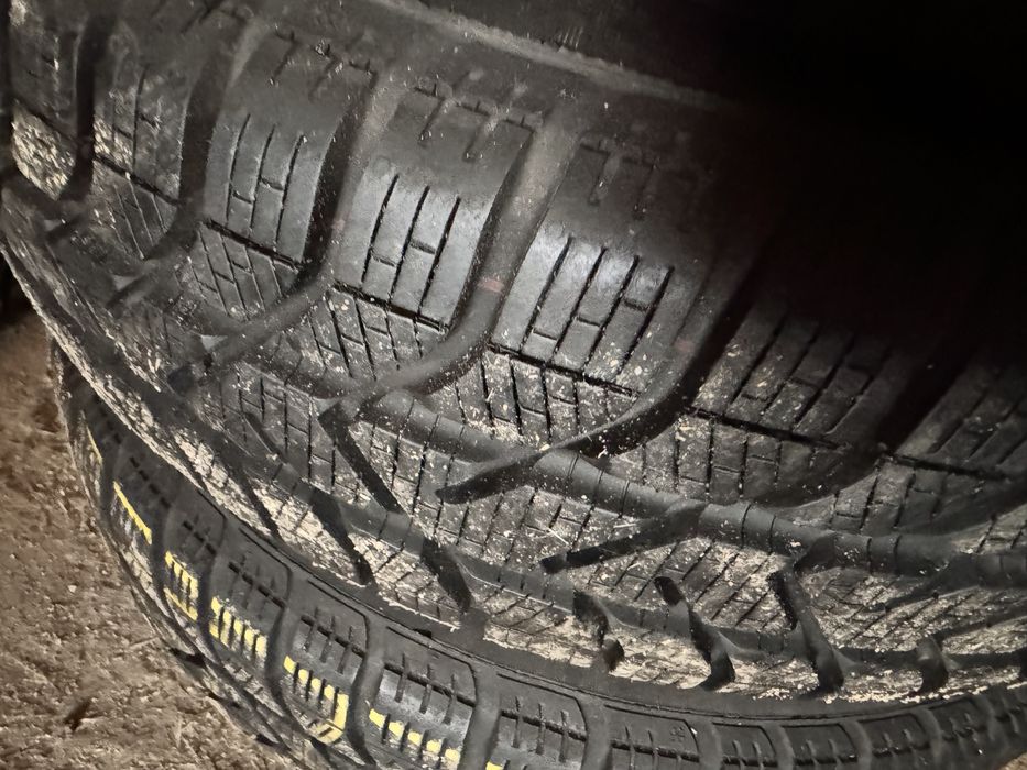 Anvelope 175 65 15 noi