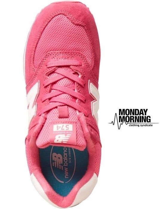 New Balance • 574