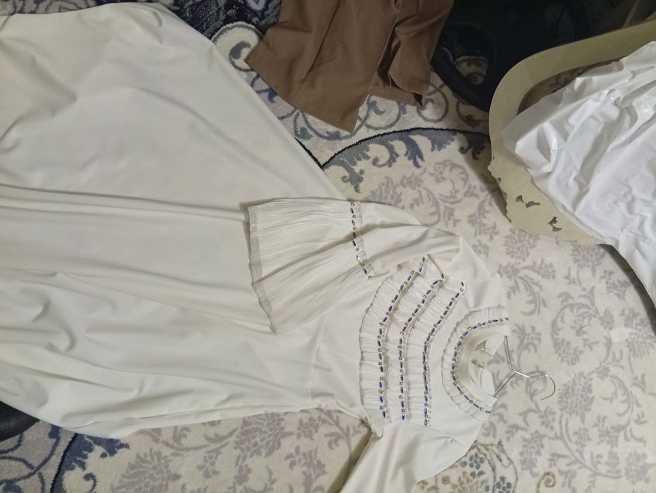 To'y uchun hashamatli libos