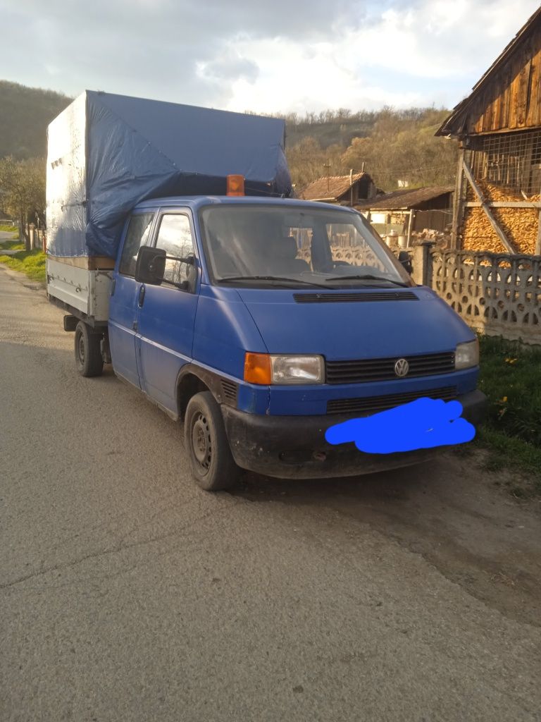 Vand sau schimb cu animale duba t4