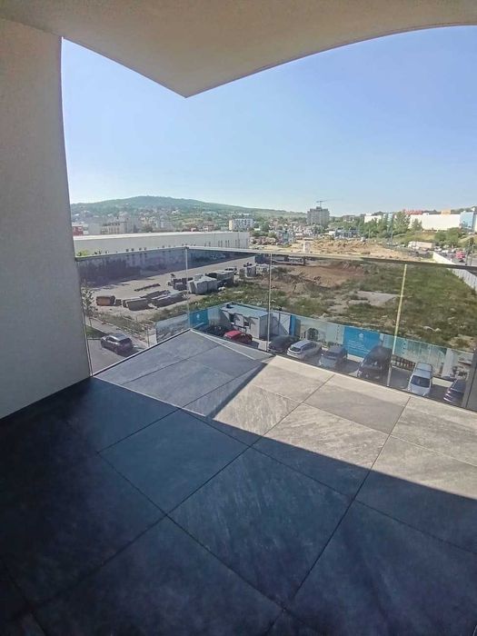 Proprietar dau in chirie apartament 2 camere +parcare complex Elite