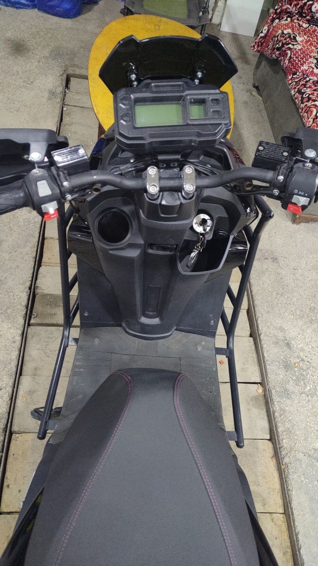 Skuter Tank 150 Kub