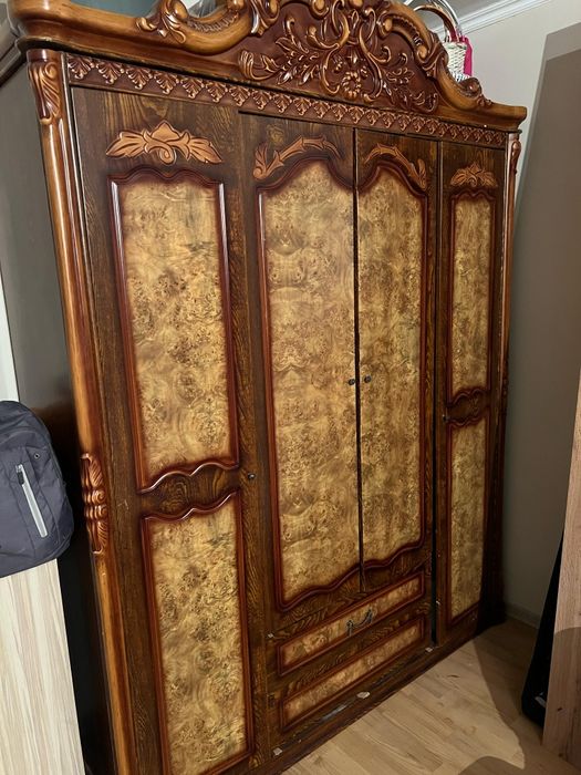 Шифонер сатылады 4 есікті