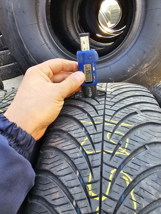 Anvelope de iarna 195-60r15 Goodyear