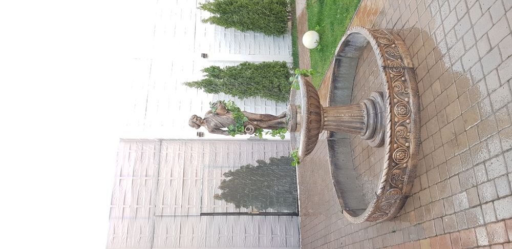 fantana arteziana.f24.fantani arteziene din beton.fantana arteziana