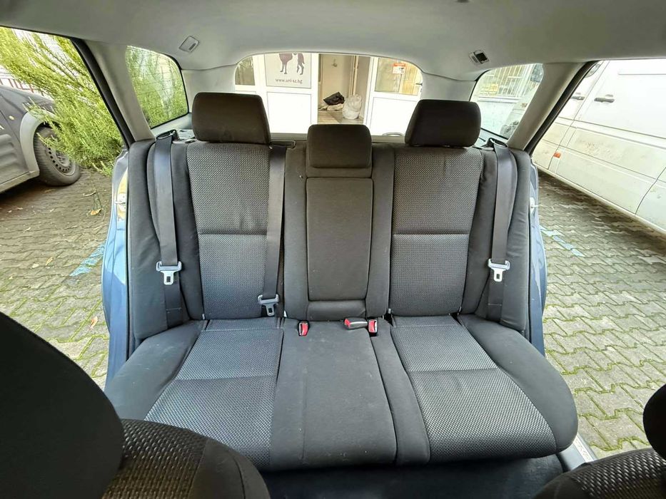 Toyota Avensis 2.2 dizel