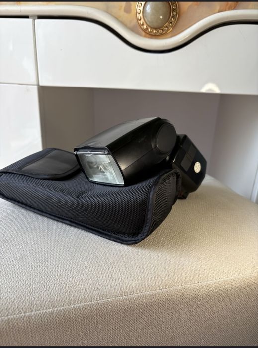 Вспышка на фотоапарат