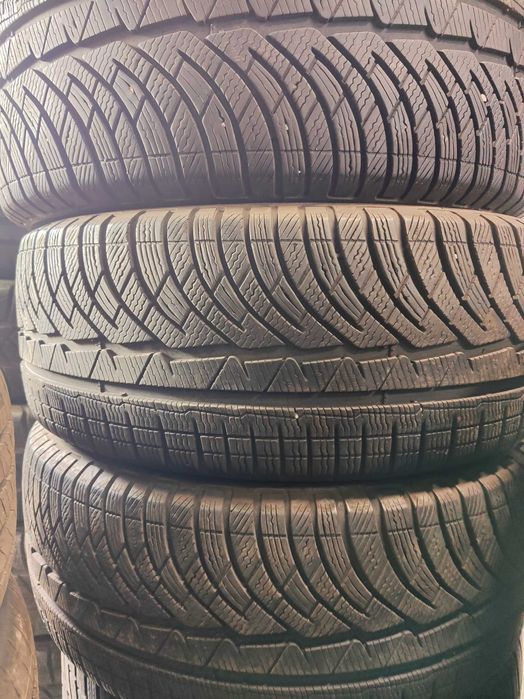 4бр.зимни гуми 235/55/17 Michelin