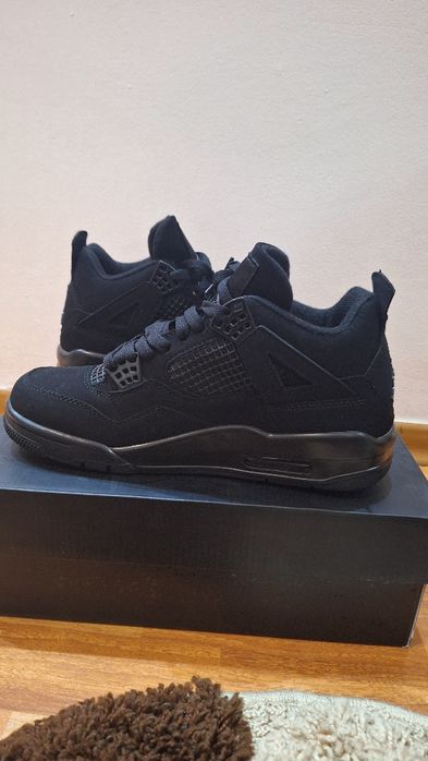 Jordan 4 Black cat