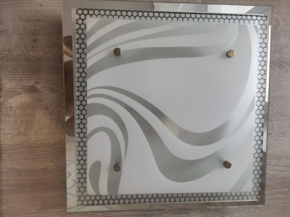 Люстра на потолок