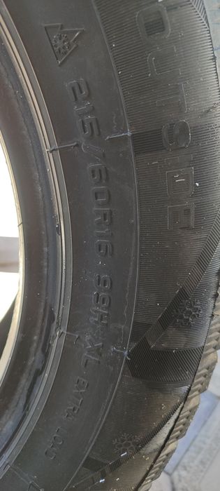 Зимние шины в хорошем состоянии