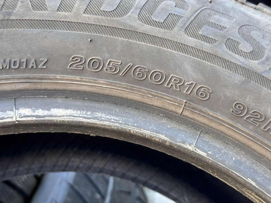 205/60/R16 Bridgestone Blizzak 4бр зимни dot1619