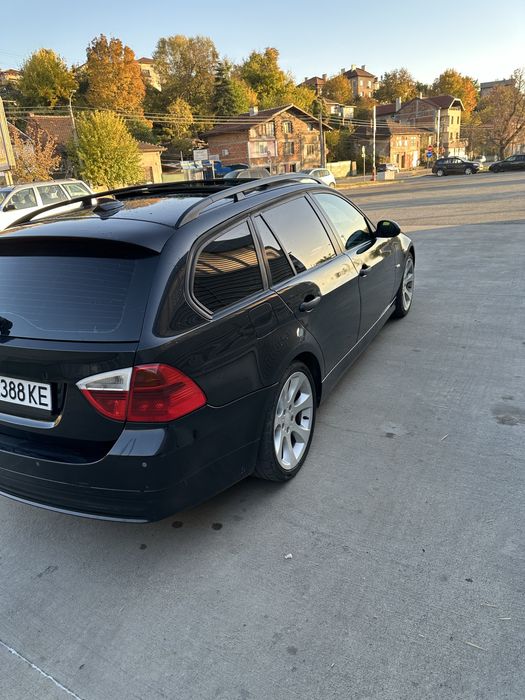 Продавам бмв Е91 320 дизел 163