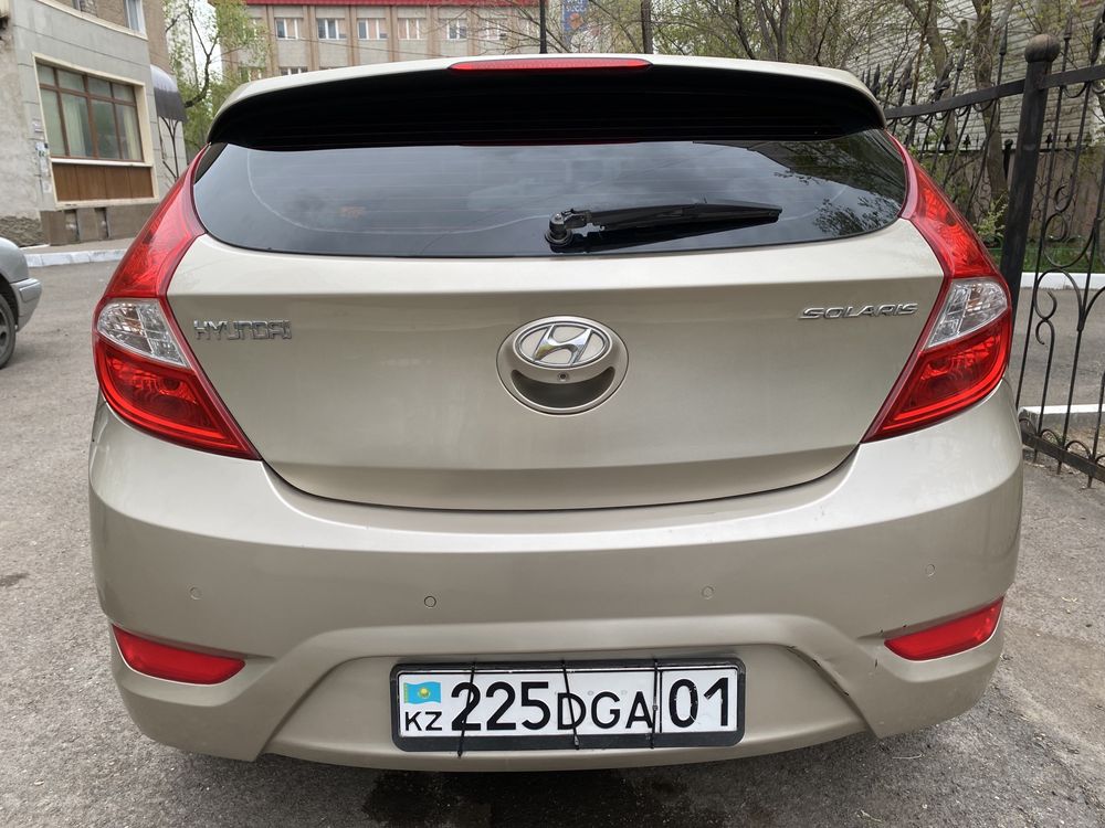 Hyundai Accent 2013 1.6 автомат