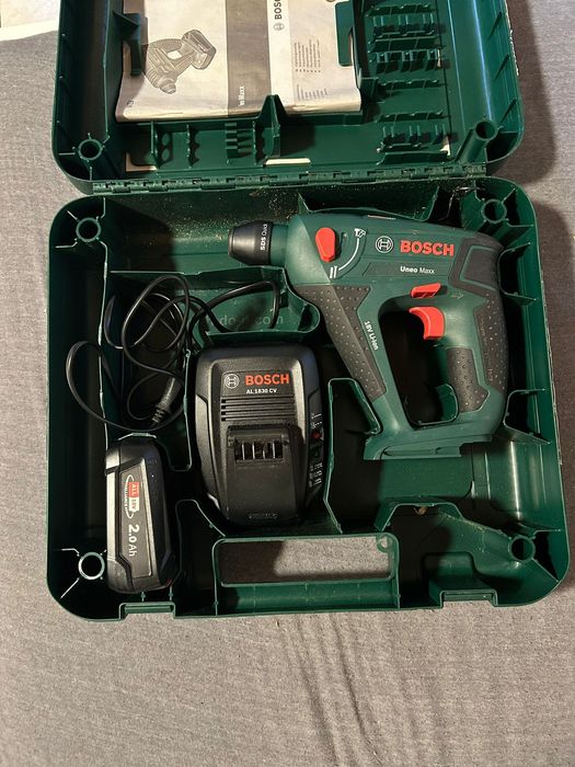 Bormasina Bosch cu acumulator