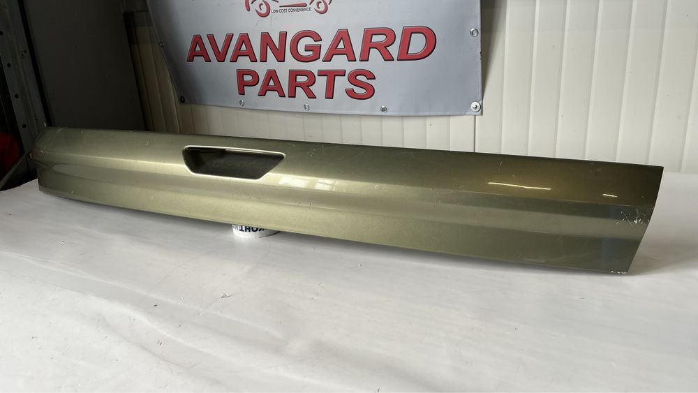 Лайстна с дръжка за багажна врата Ford Kuga 2 (2013-2020)