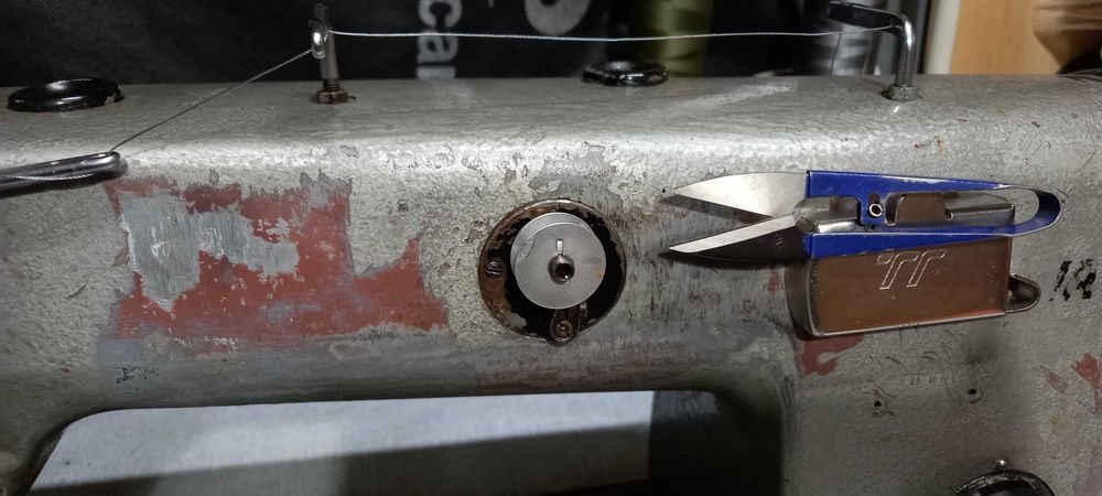 Masina de cusut industriala robusta - full metal