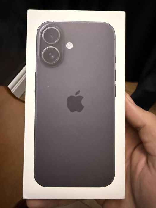 Нов Iphone 16 Black 128GB